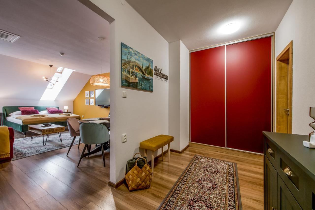 Poetika Apartments Прешов Экстерьер фото